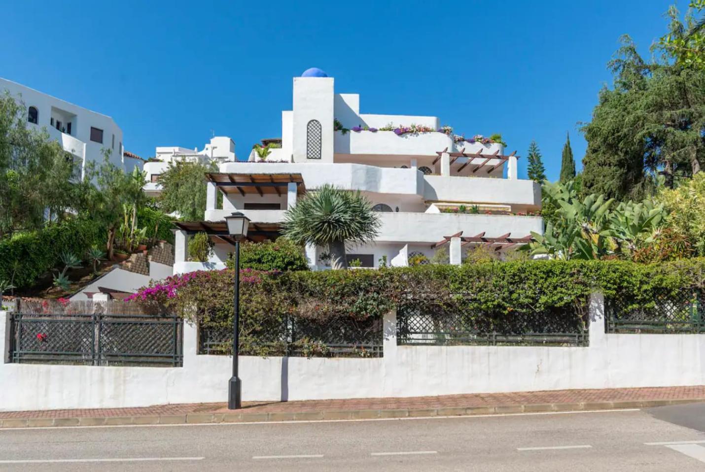 Las Lomas - Pool, Terrace & View Marbella Exterior photo